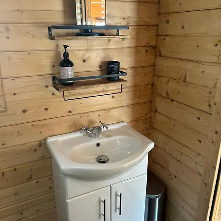 Log Cabin Living For 3-4 People In Frimley Extérieur photo
