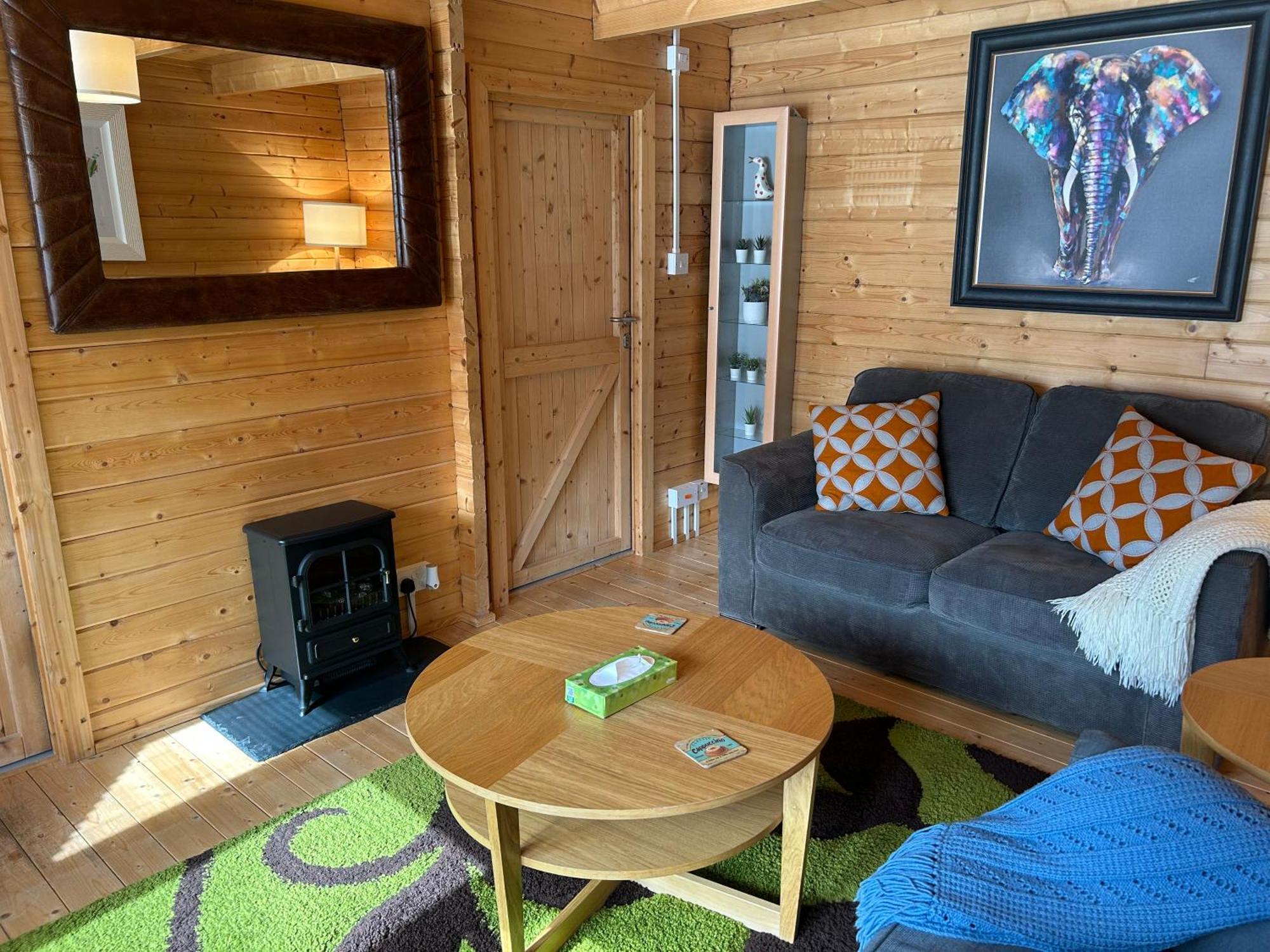Apartment Log Living For 3-4 People In
