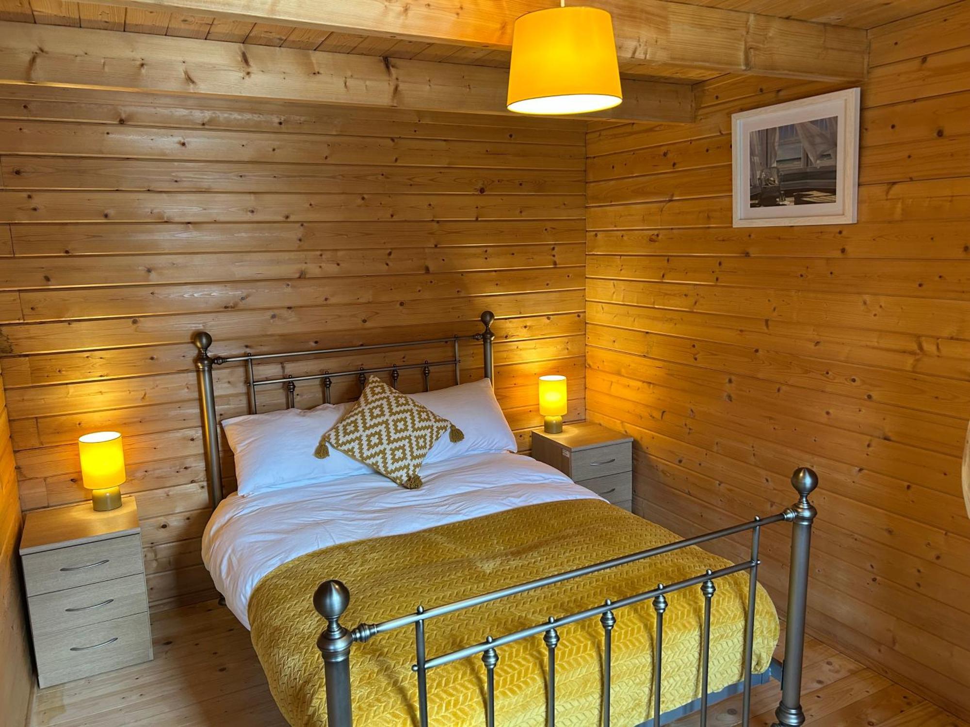 Log Living For 3-4 People In *